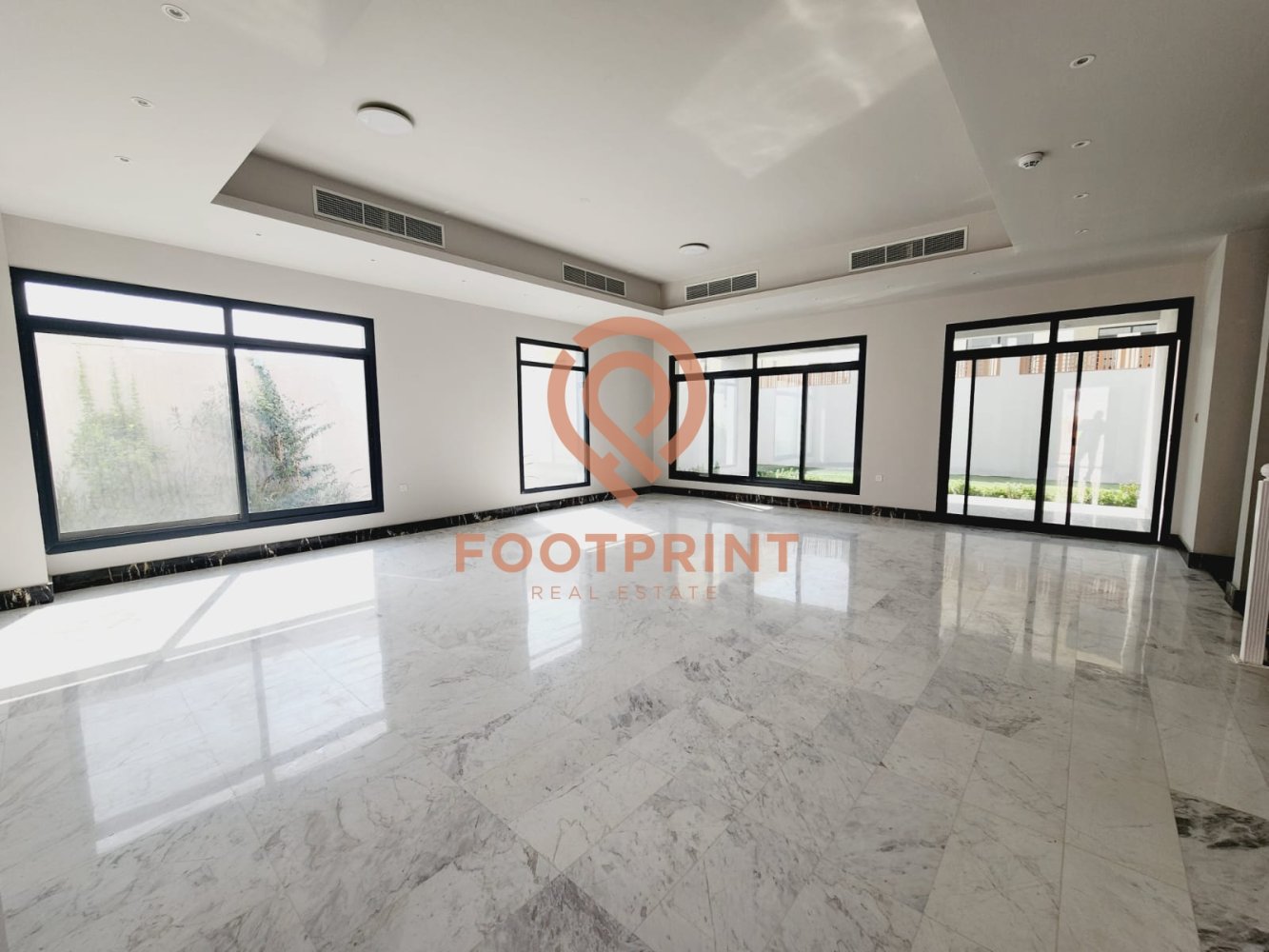 Villa T6 em Al Furjan, UAE N.º 24276