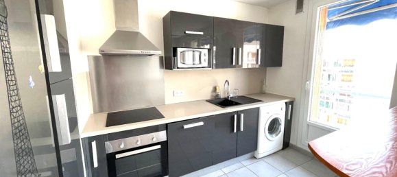 3 bedrooms Apartment in Villeurbanne, France No. 320876 2