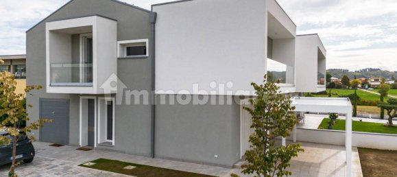 3 غرف نوم فيلا في Occhiobello, Italy رقم 168591 8