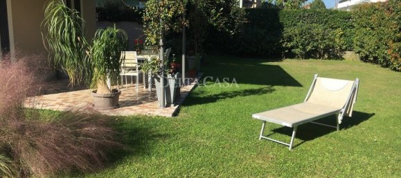 4 bedrooms Villa in Camaiore, Italy No. 205112 22