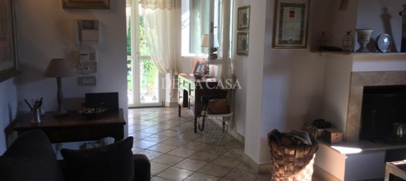 4 bedrooms Villa in Camaiore, Italy No. 205112 8