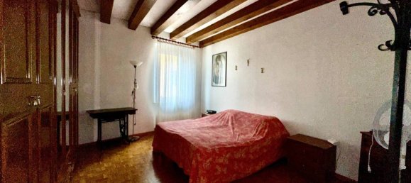 4 bedrooms House in Udine, Italy No. 327527 24