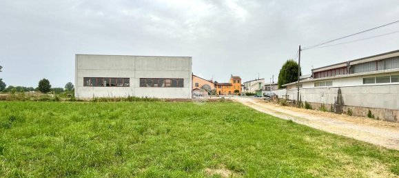 17580m² Land in Marmirolo, Italy No. 64190 3