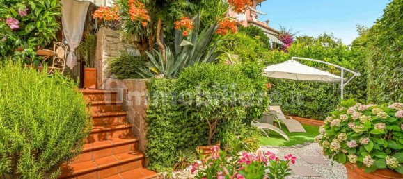 3 غرف نوم فيلا في Carrara, Italy رقم 269054 41