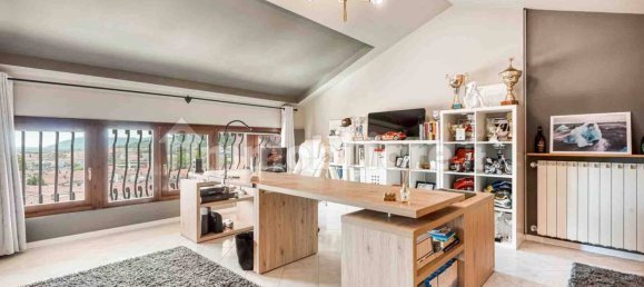 3 غرف نوم فيلا في Carrara, Italy رقم 269054 26