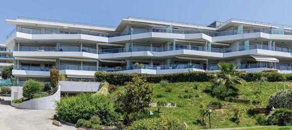 Studio in Nice, France No. 328971 12