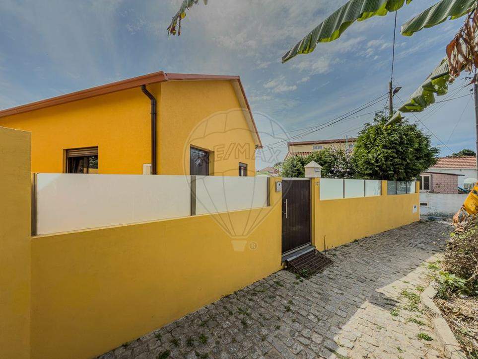 1 غرف نوم منزل في Vila Nova de Gaia, Portugal رقم 320429