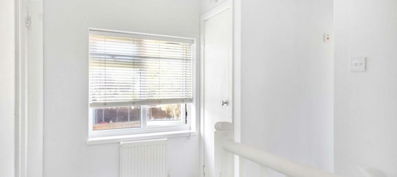 3 bedrooms Commercial property in Beckenham, United Kingdom No. 966 12