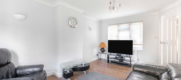 3 bedrooms Commercial property in Beckenham, United Kingdom No. 966 4