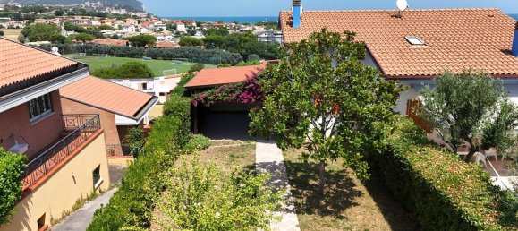 3 bedrooms Apartment in Numana, Italy No. 346732 4