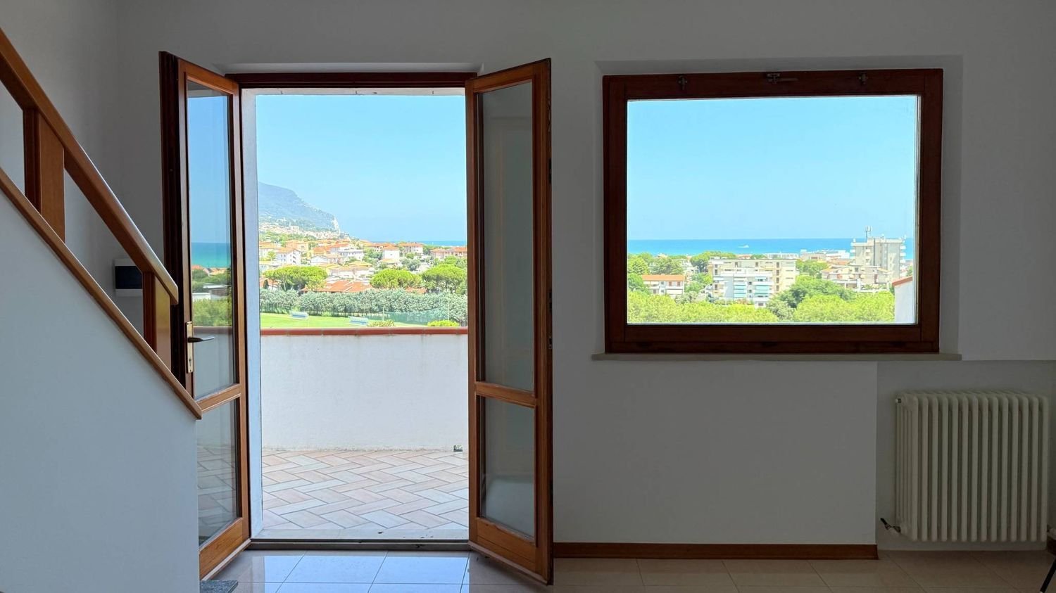 3 bedrooms Apartment in Numana, Italy No. 346732