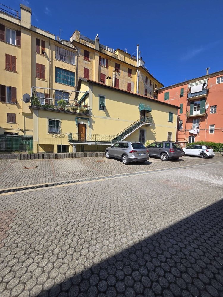 Garaje en Chiavari, Italy 13 m² No. 269320