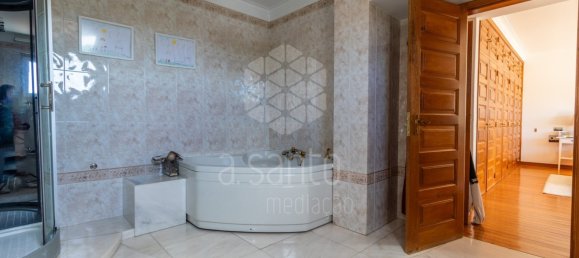 5 bedrooms Villa in Cascais, Portugal No. 130566 31