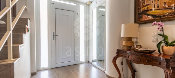 5 bedrooms Villa in Cascais, Portugal No. 130566 3