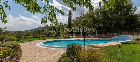 6 bedrooms Villa in Todi, Italy No. 105846 18