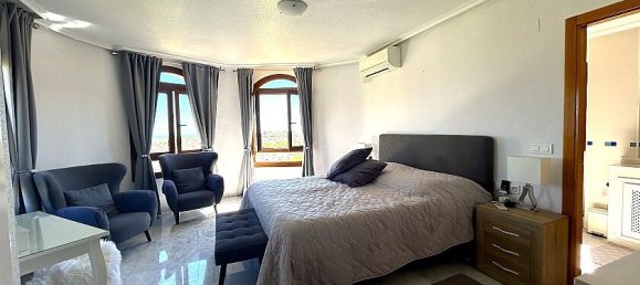 4 bedrooms Villa in San Miguel de Salinas, Spain No. 287295 18