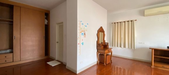 3 bedrooms House in Chiang Mai, Thailand No. 27080 27