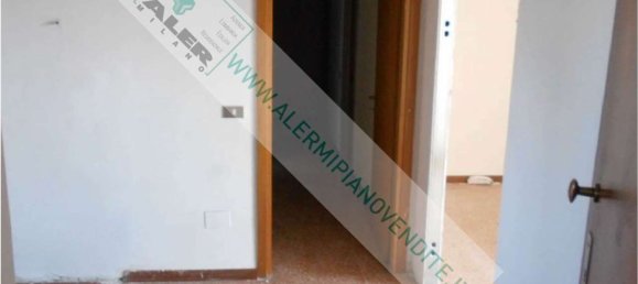4 Schlafzimmer Wohnung in Milan, Italy, Nr. 373128 2