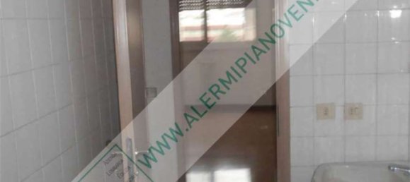 4 Schlafzimmer Wohnung in Milan, Italy, Nr. 373128 7