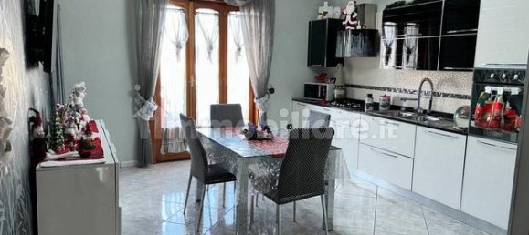 3 rooms Apartment in Afragola, Italy No. 222660 5