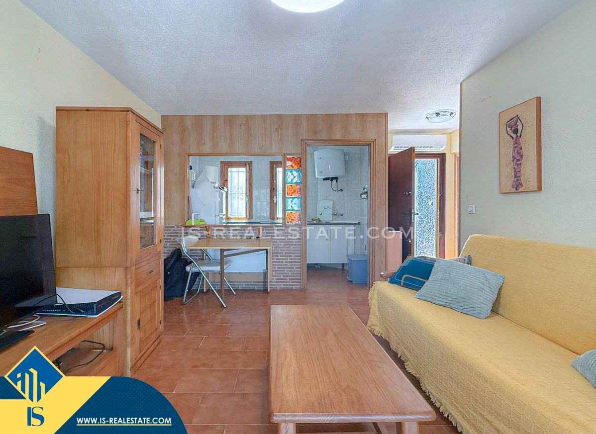 1 غرف نوم شقة في Torrevieja, Spain رقم 135837