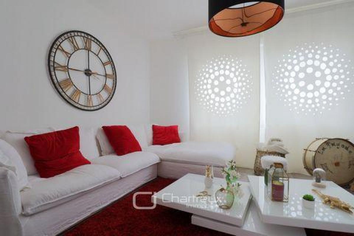 3 bedrooms House in Royan, France No. 29864