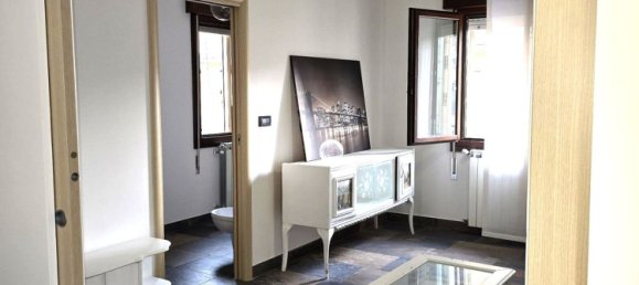 4 bedrooms Apartment in Chioggia, Italy No. 328923 5