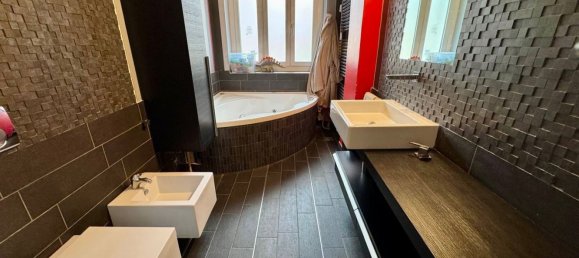 2 rooms Apartment in Turin, Italy No. 44568 5