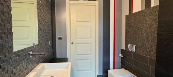 2 rooms Apartment in Turin, Italy No. 44568 4