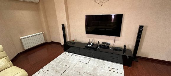 3 bedrooms Apartment in Nasimi, Azerbaijan No. 2220 53