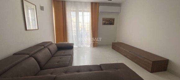 3 غرف نوم طابقين في Attard, Malta رقم 10181 2