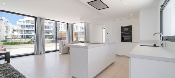 Пентхаус с 3 спальнями в Фуэнхирола, Испания № 179968 9