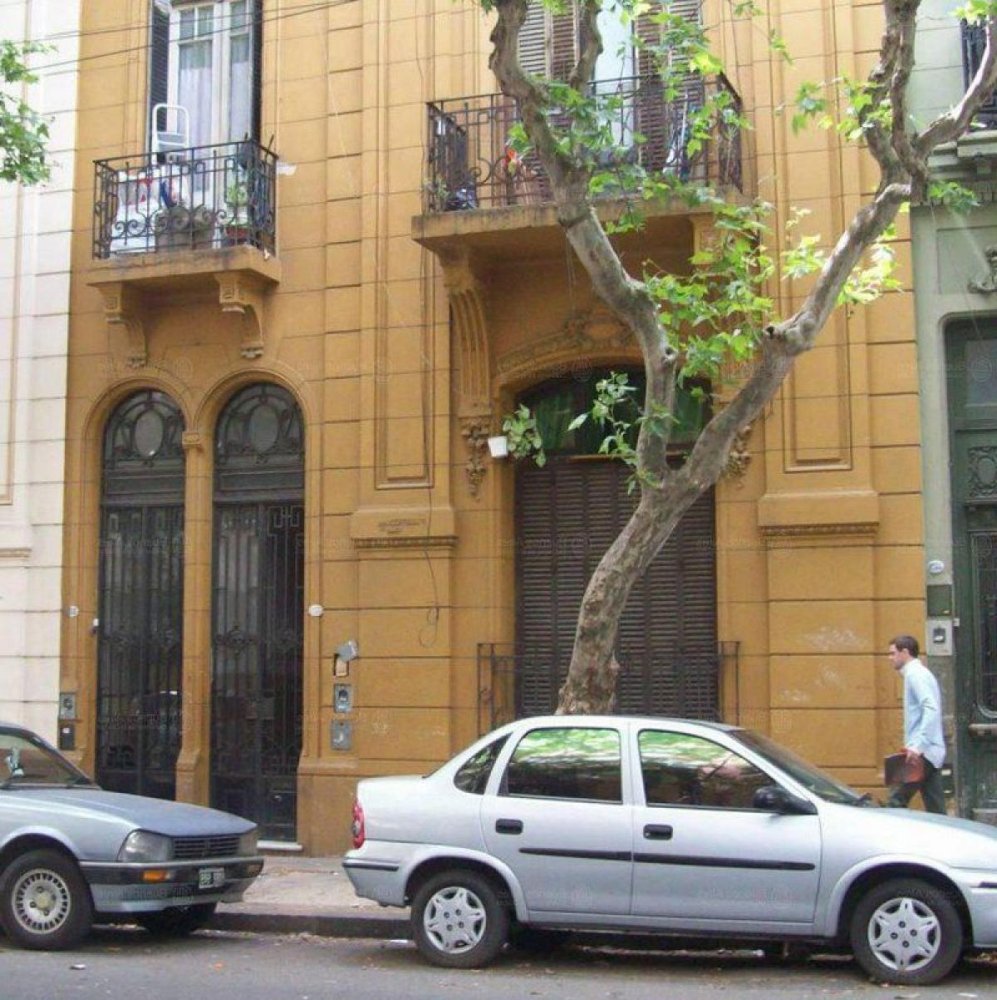 122m² Land in Buenos Aires, Argentina No. 113346