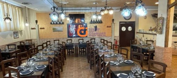 Propiedad comercial de 4 habitaciónes en Rome, Italy No. 324991 2