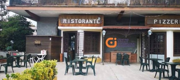 Propiedad comercial de 4 habitaciónes en Rome, Italy No. 324991 24