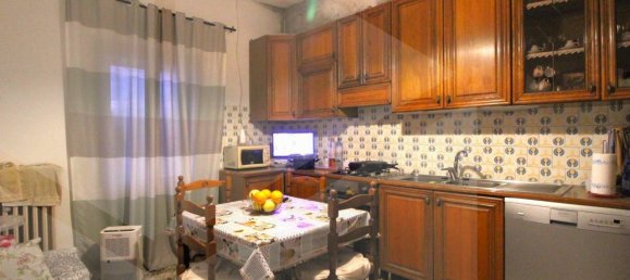 Casa de 7 divisões em Montopoli in Val d'Arno, Italy N.º 23028 5