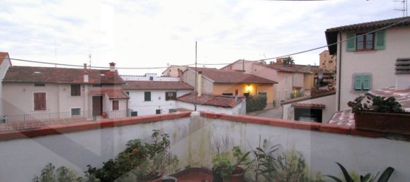 Casa de 7 divisões em Montopoli in Val d'Arno, Italy N.º 23028 8