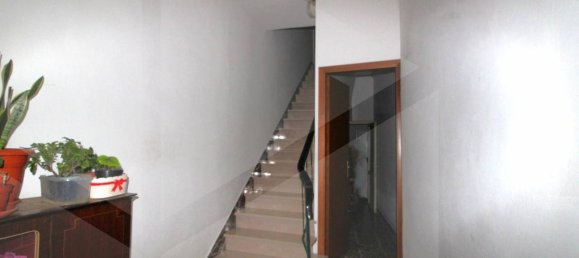 Casa de 7 divisões em Montopoli in Val d'Arno, Italy N.º 23028 3