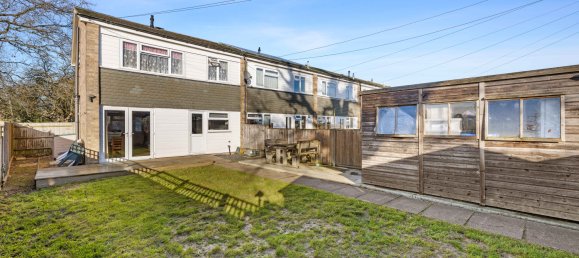 4 bedrooms House in Reigate, United Kingdom No. 990 14