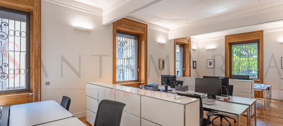 4 bedrooms Apartment in Milan, Italy No. 313939 10