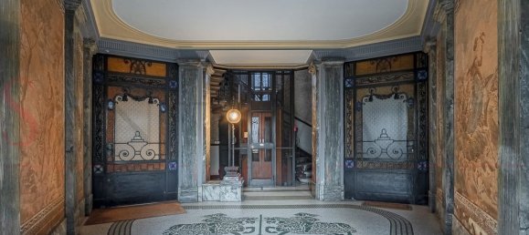 4 bedrooms Apartment in Milan, Italy No. 313939 15