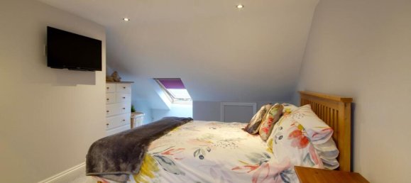 3 bedrooms House in Gravesend, United Kingdom No. 13793 18