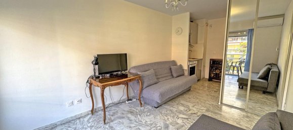 Studio in Nice, France No. 345716 4