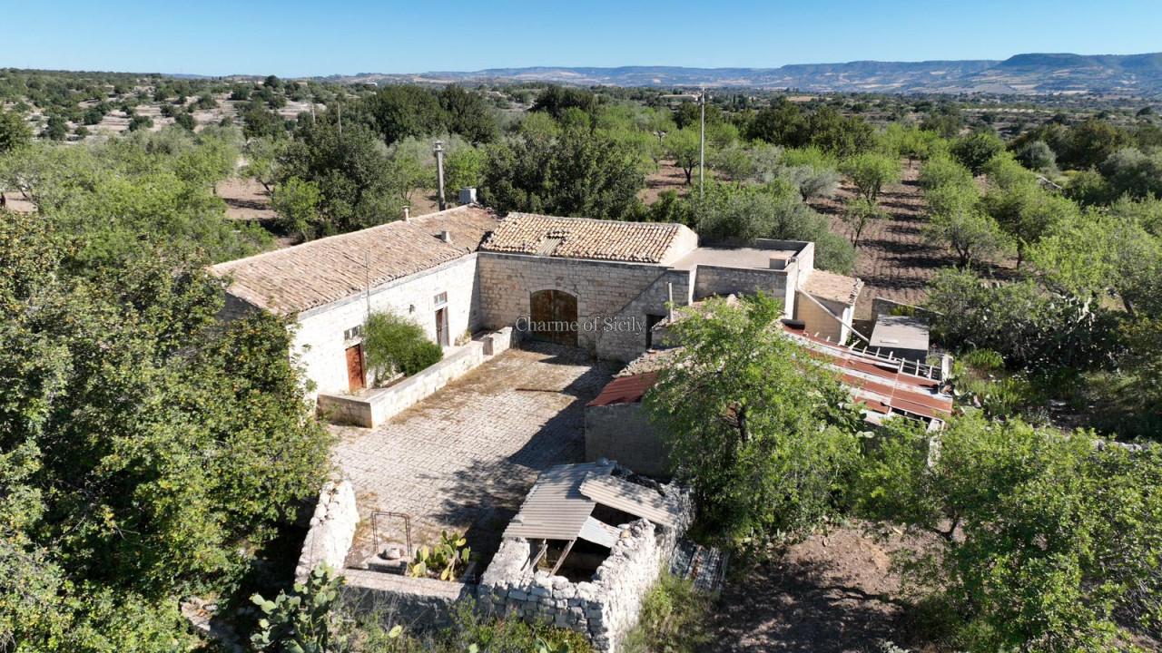 Casa de 4 divisões em Modica, Italy N.º 232849