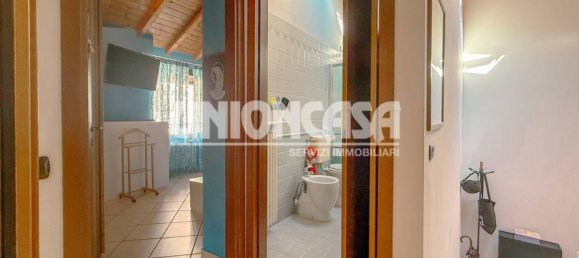 2 Schlafzimmer Wohnung in Fenegrò, Italy, Nr. 260157 11