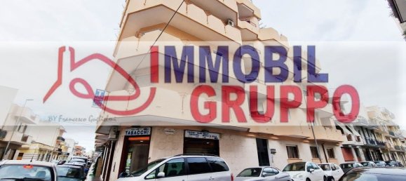 5 rooms Apartment in Andria, Italy No. 80506 2