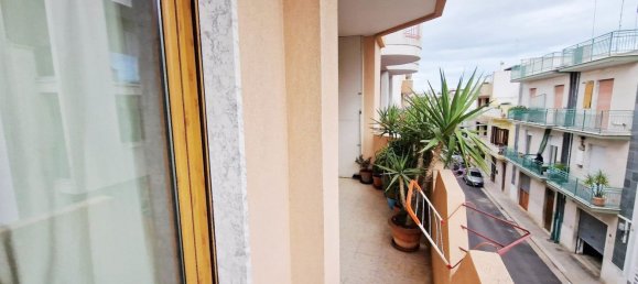 5 rooms Apartment in Andria, Italy No. 80506 4