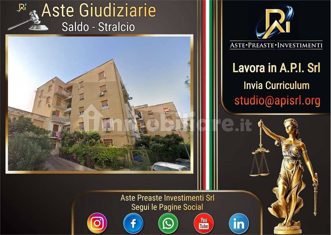 3 Schlafzimmer Wohnung in Palermo, Italy, Nr. 321994