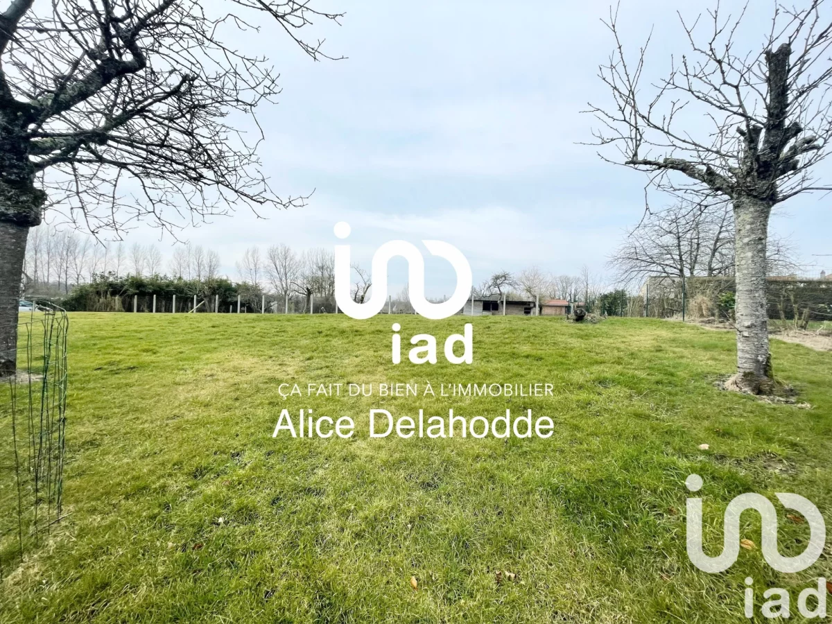 877m² Land in Condette, France No. 88917