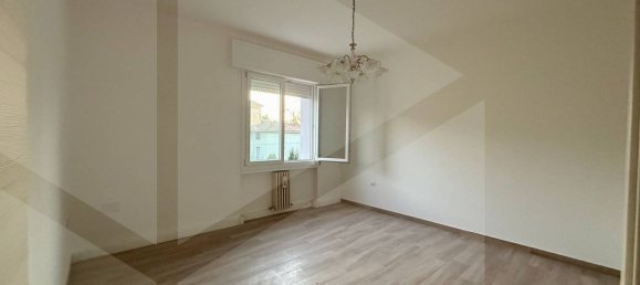 4غرفة شقة في Castelnuovo Rangone, Italy رقم 23254 5